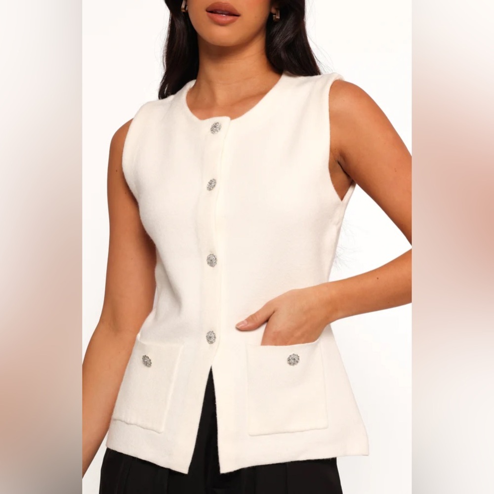 ⭐️⭐️Crystal Button Down Knit Vest in Cream